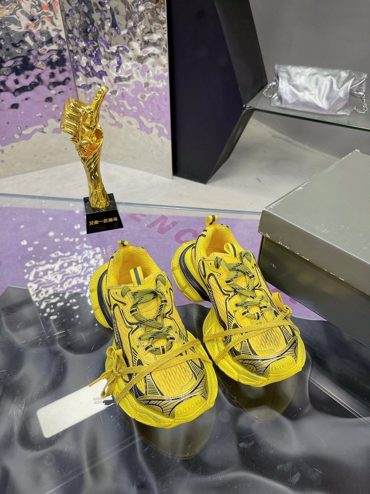 3XL SNEAKER IN YELLOW MIX BLACK MESH AND POLYURETHANE