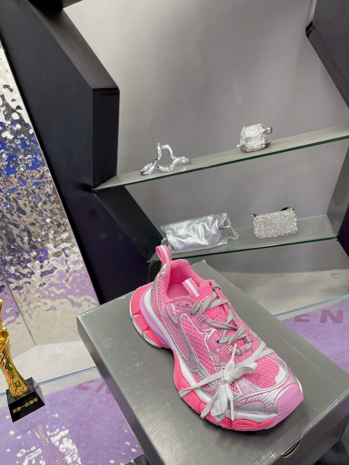 3XL SNEAKER IN PINK MIX SILVER MESH AND POLYURETHANE