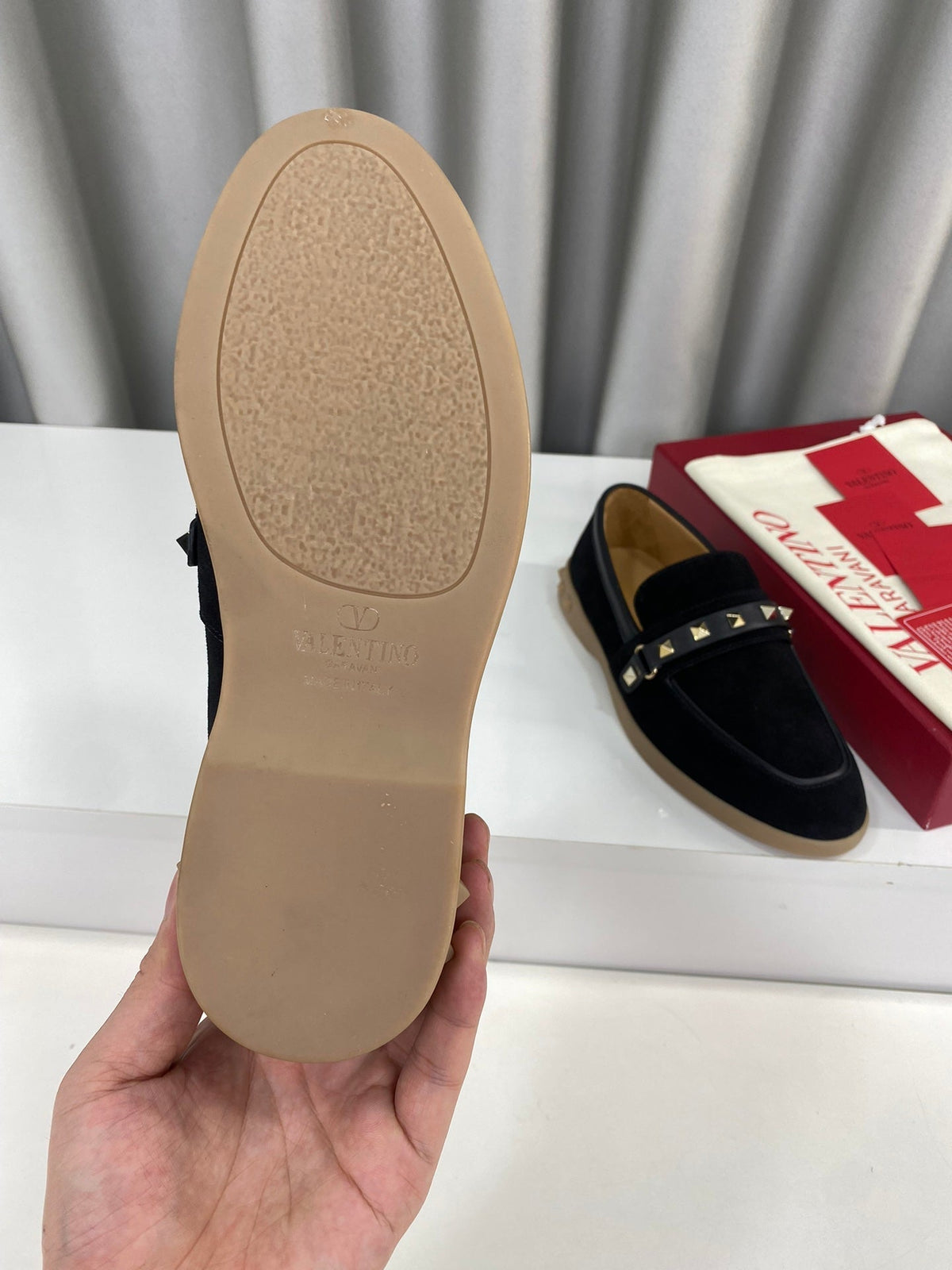LEISURE FLOWS SPLIT LOAFER IN BLACK SUEDE