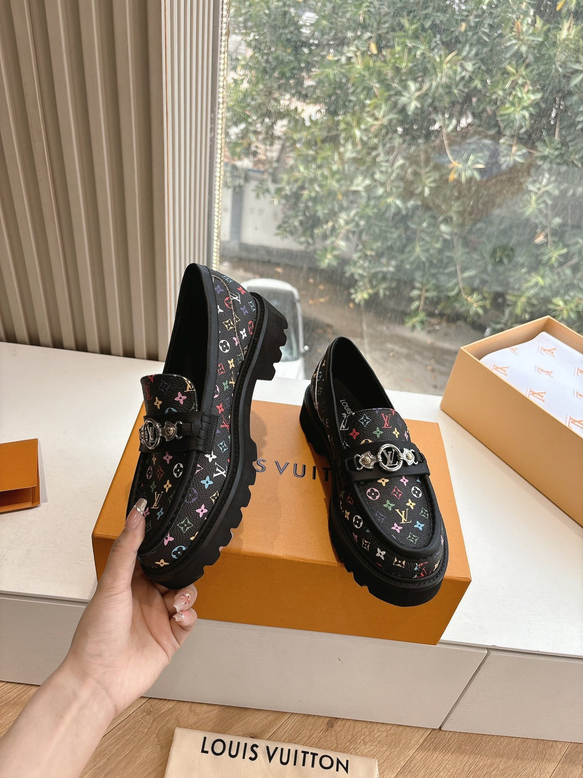 LV Women Black Patterned Leather Loafers