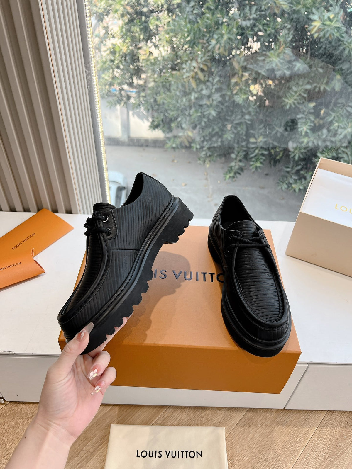 LV Women Black Leather Loafers
