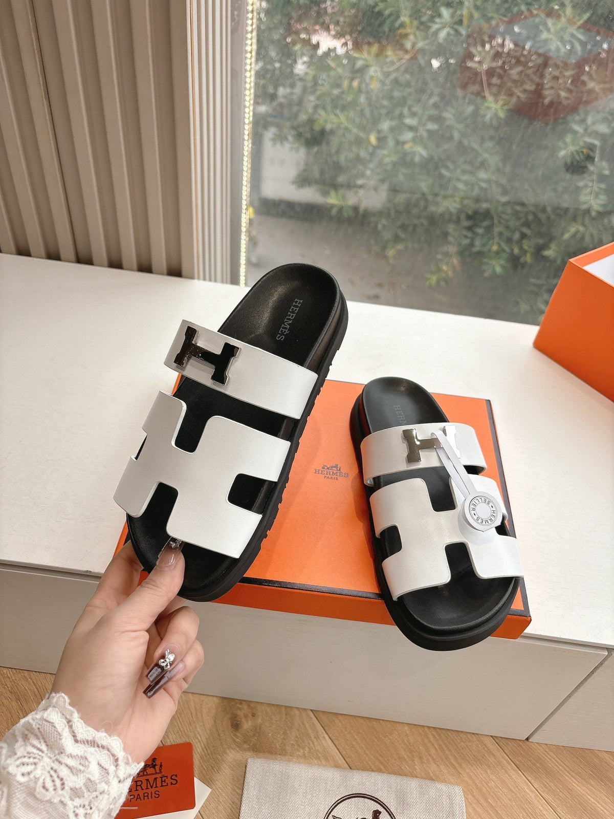 Hermes Women Designer Shoes 050