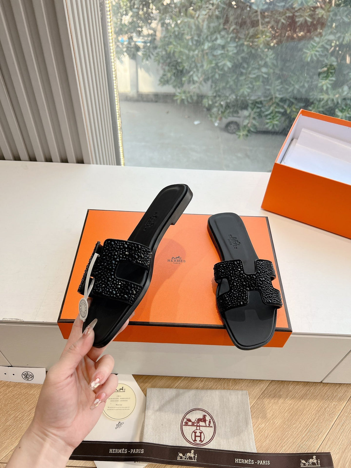 Hermes Women Black Leather Embellished Slippers