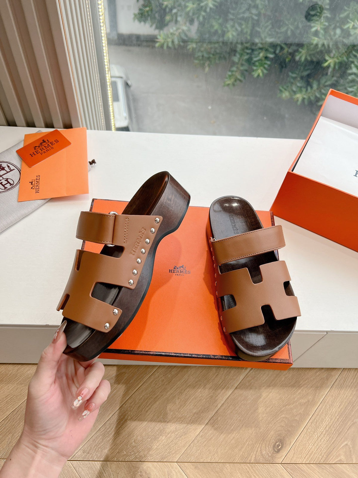Hermes Women Brown Leather Sandals