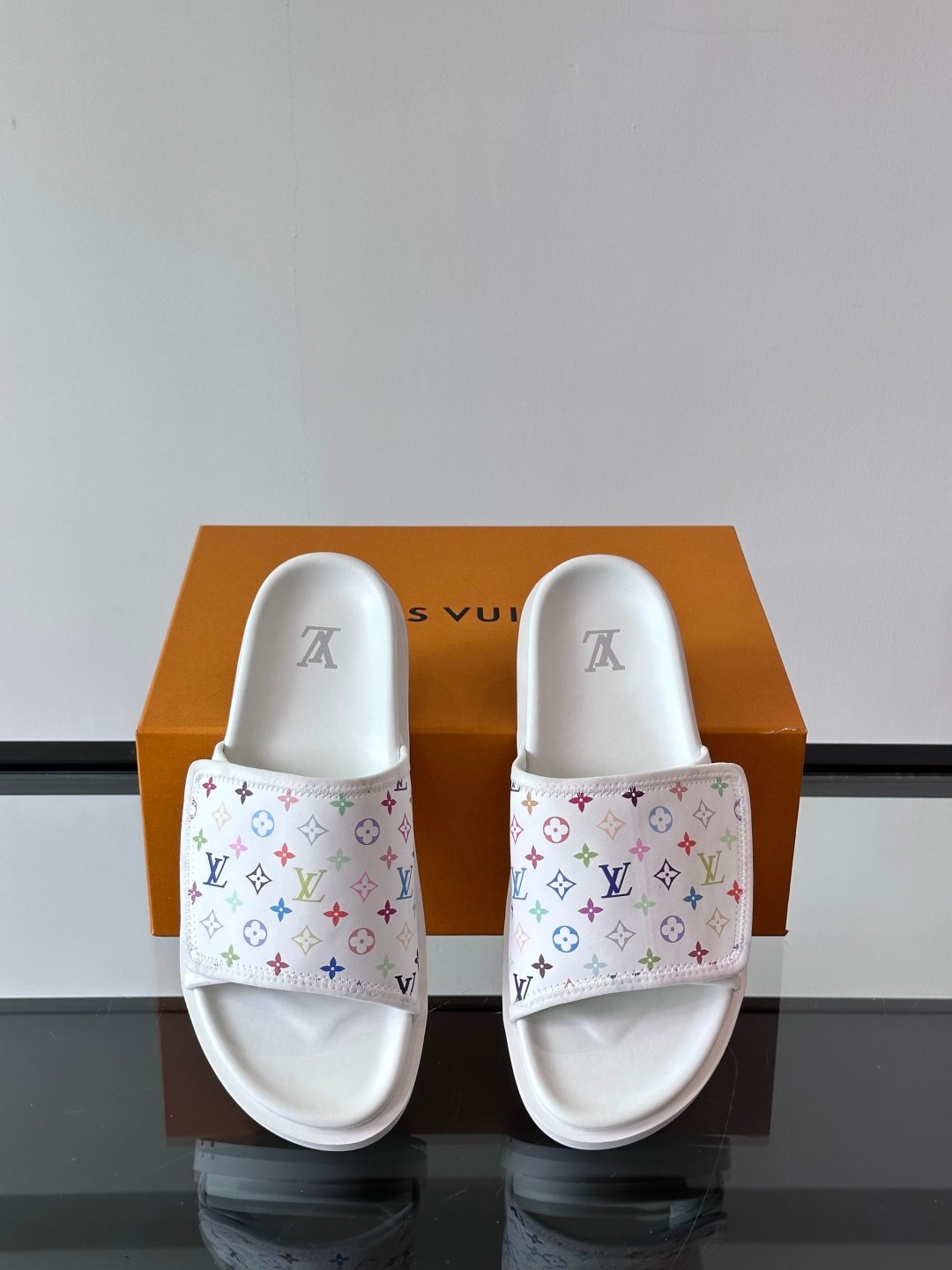 LV Men White Printed Fabric Slides
