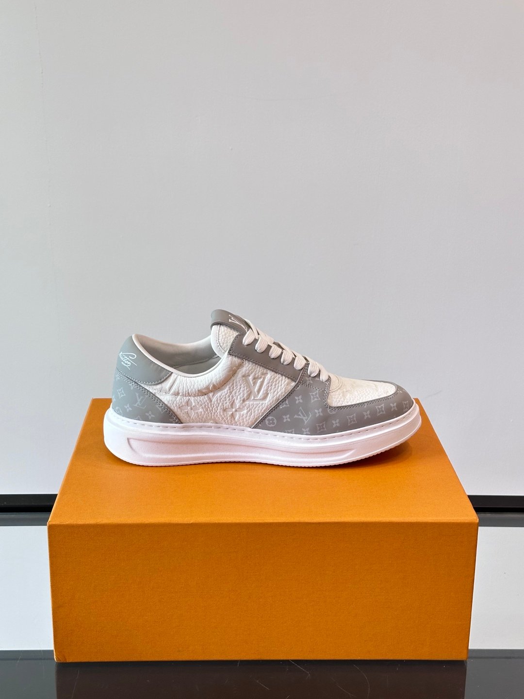 LV Men White Gray Leather Sneakers