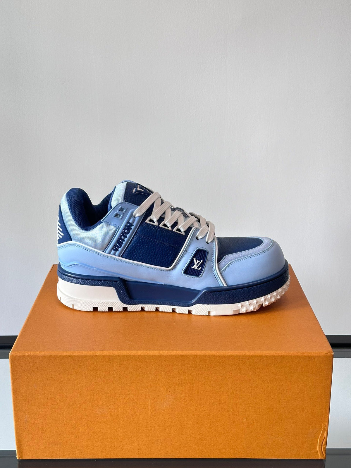 LV Men Light Blue Leather Sneakers