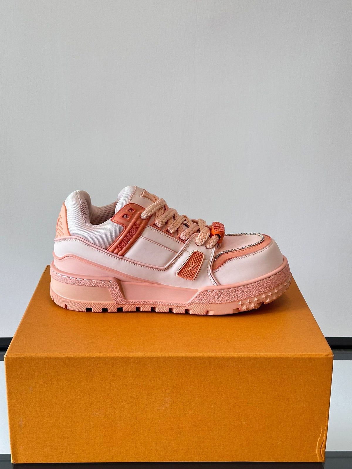 LV Men Pink Leather And Mesh Sneakers