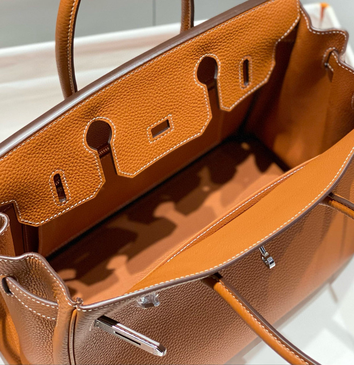 HN 30 BROWN TOGO LEATHER SILVER HARDWARE