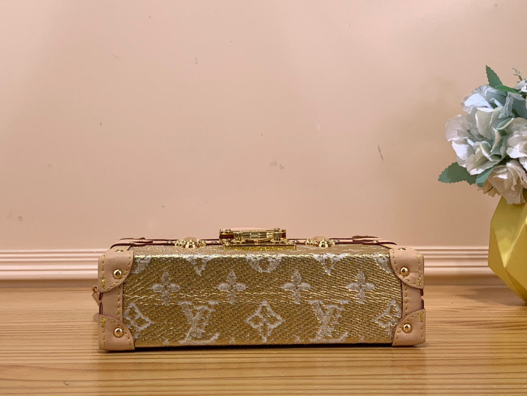 Louis Vuitton LV Petite Box Shape Lock Plated Gold Handbags 20×12.5x5cm