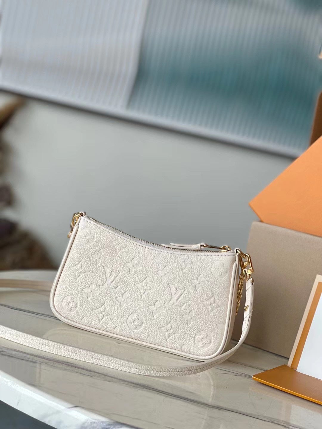 Louis Vuitton LV Easy Pouch On Strap Handbags White Milk 19×11.5x3cm