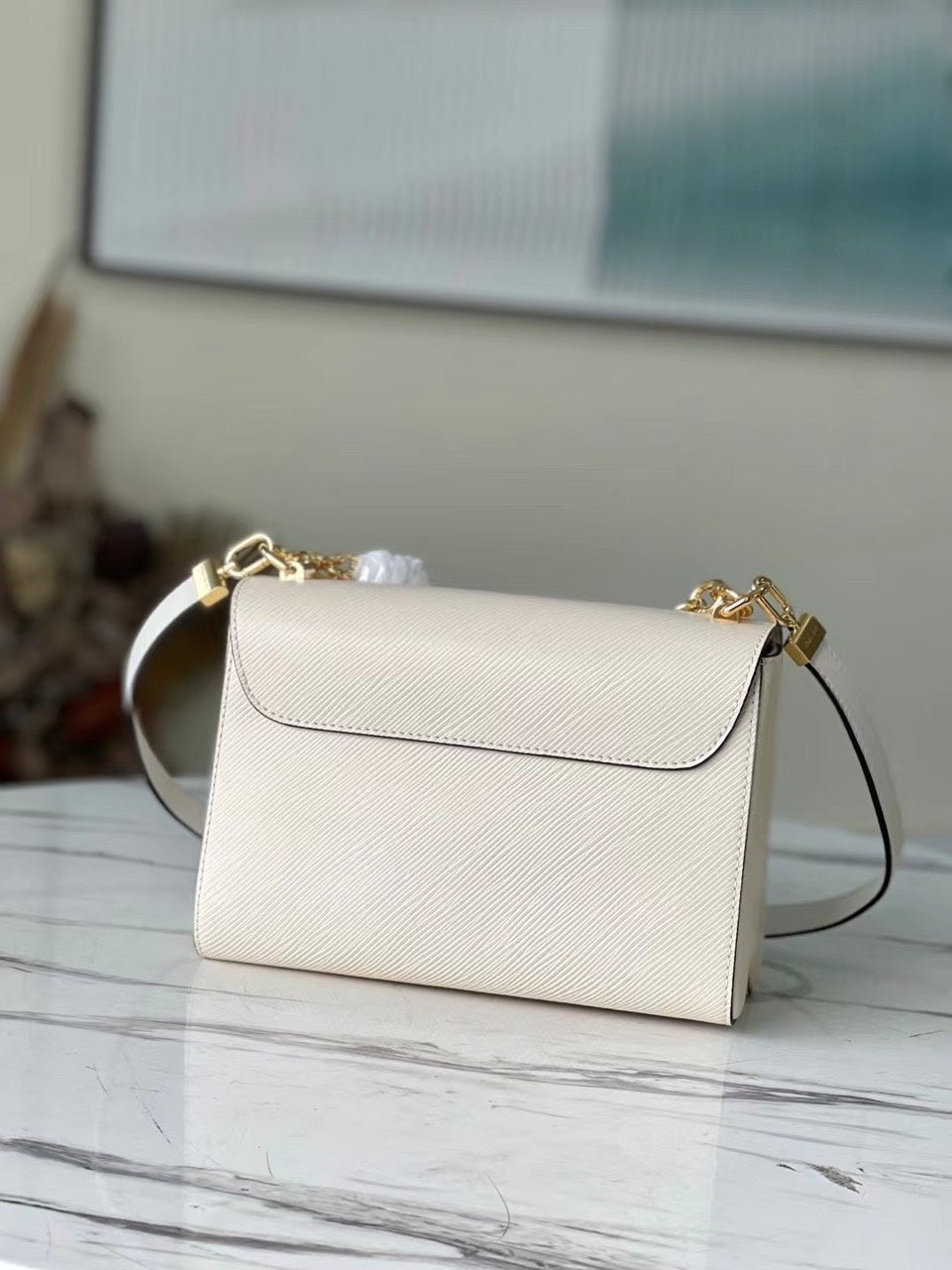 Louis Vuitton LV Twist Woman’s Cowhide Leather Handbags 24cm