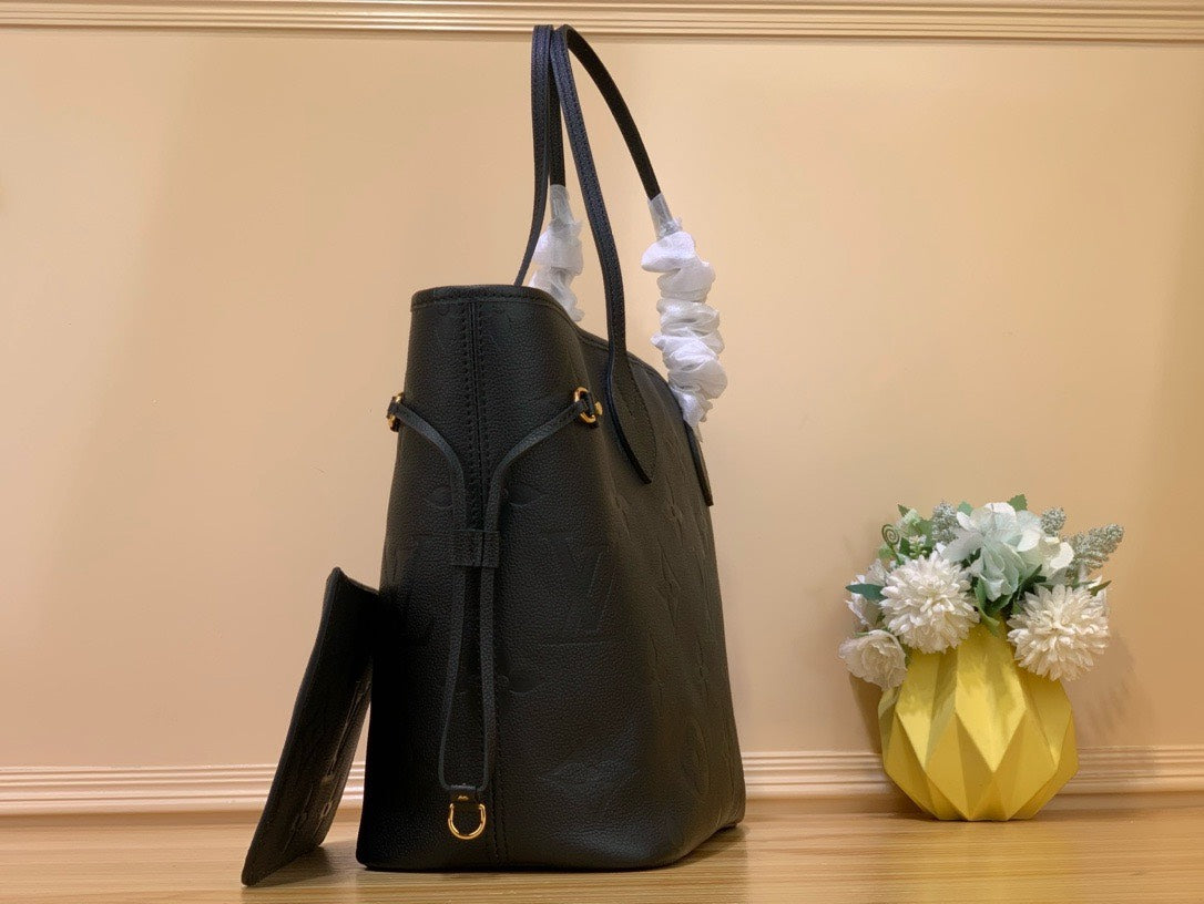 Louis Vuitton LV Never Full Black Handbags 32x29x17cm