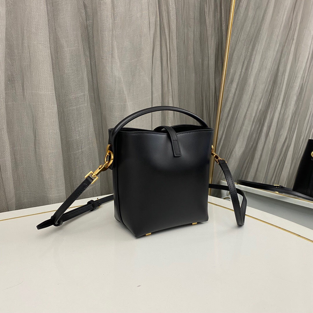 Saint Laurent Le 37 Bucket Bag
