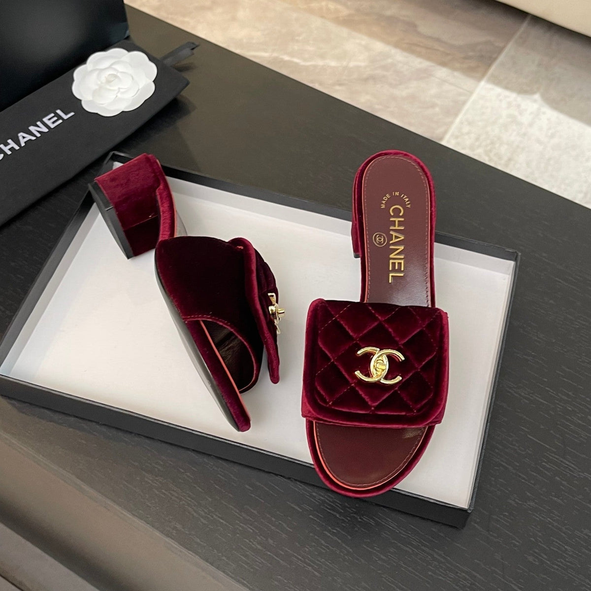 MID-HEEL 5 CM MULE IN BURGUNDY RED VELVET