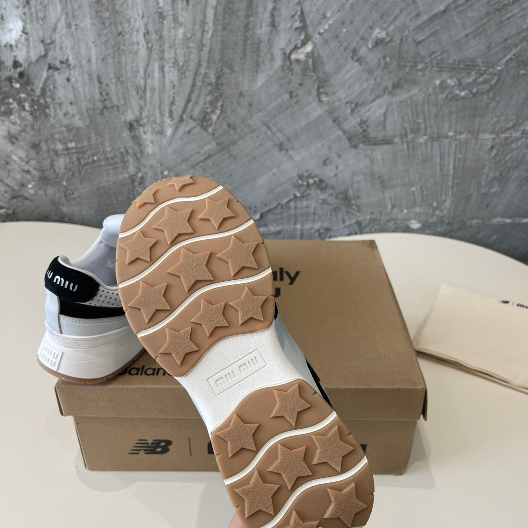 LIGHT GRAY MIX BLACK SNEAKERS COWHIDE
