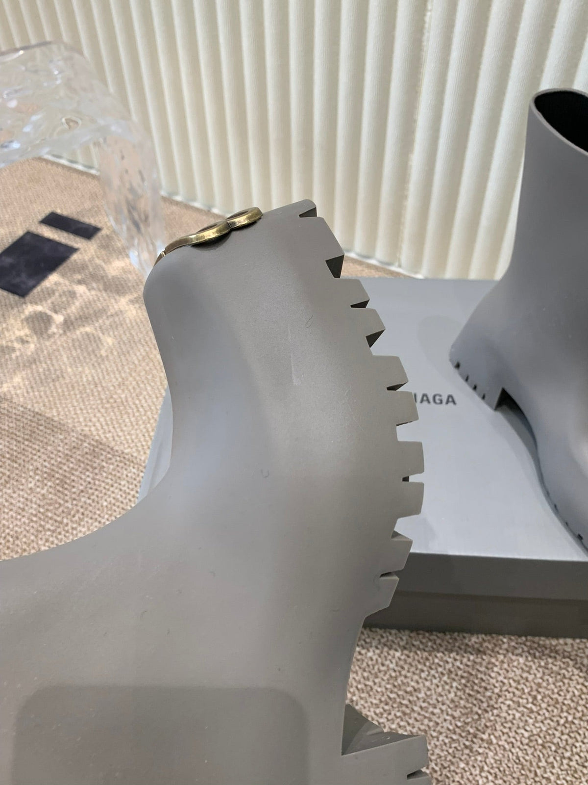 MATTE GRAY SCULPTED RUBBER BOOTS WITH GOLD MONOGRAM