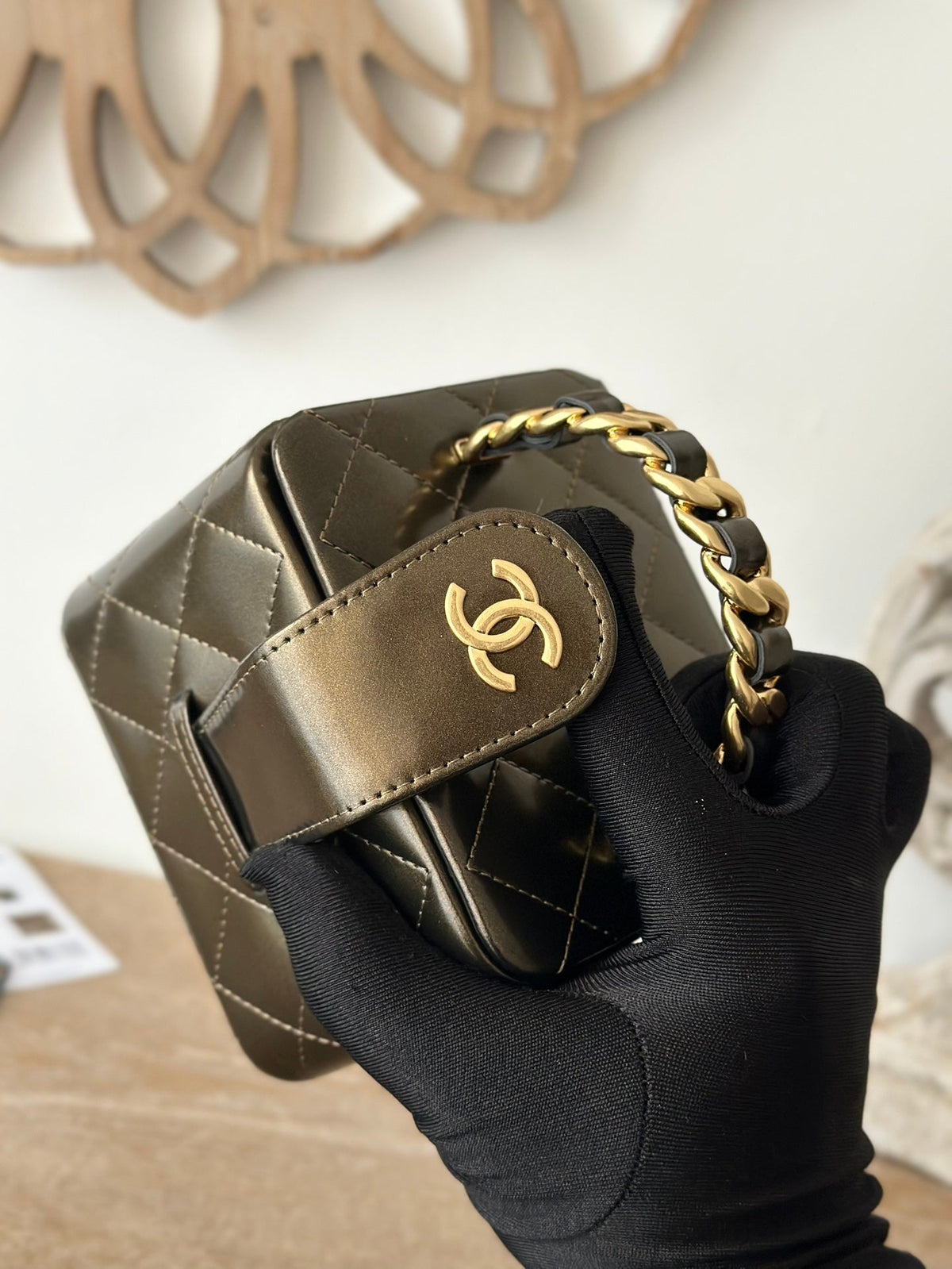 MINI VINTAGE COSMETIC BAG 11 IN MIKADO SHINY CALFSKIN GOLD HARDWARE