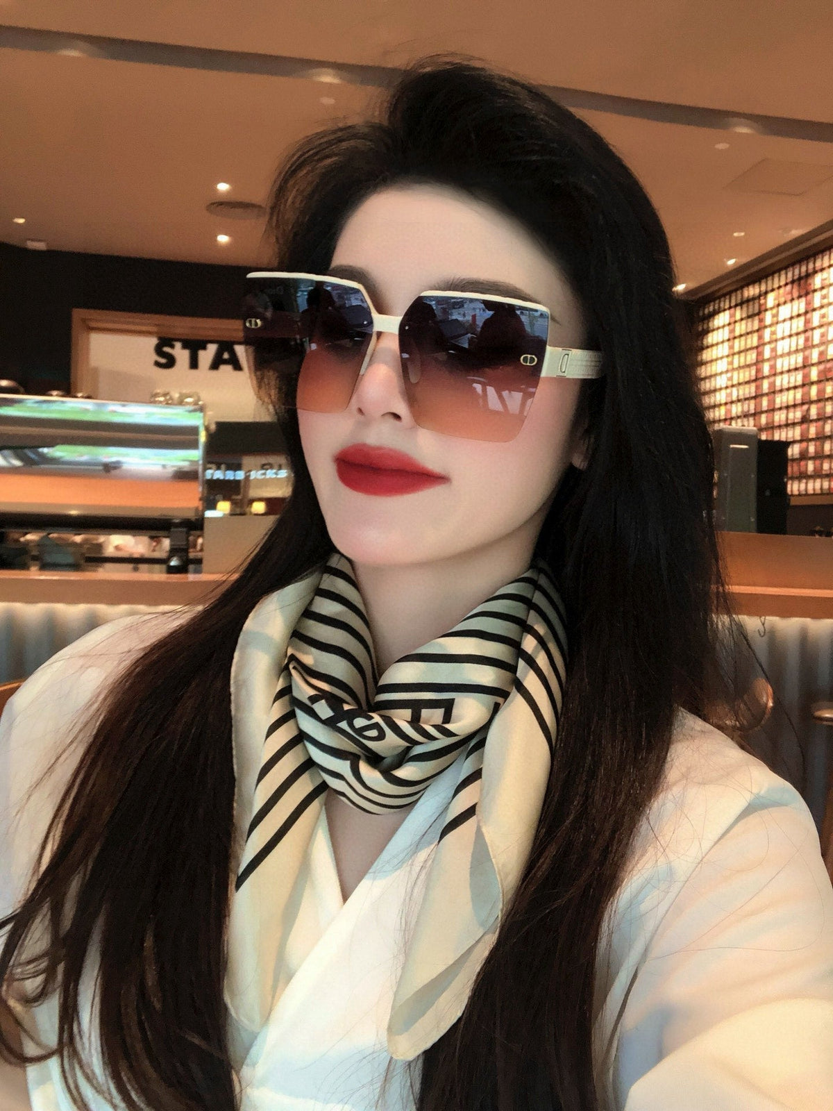 MONTAIGNE SUNGLASS D9805 IN ACETATE