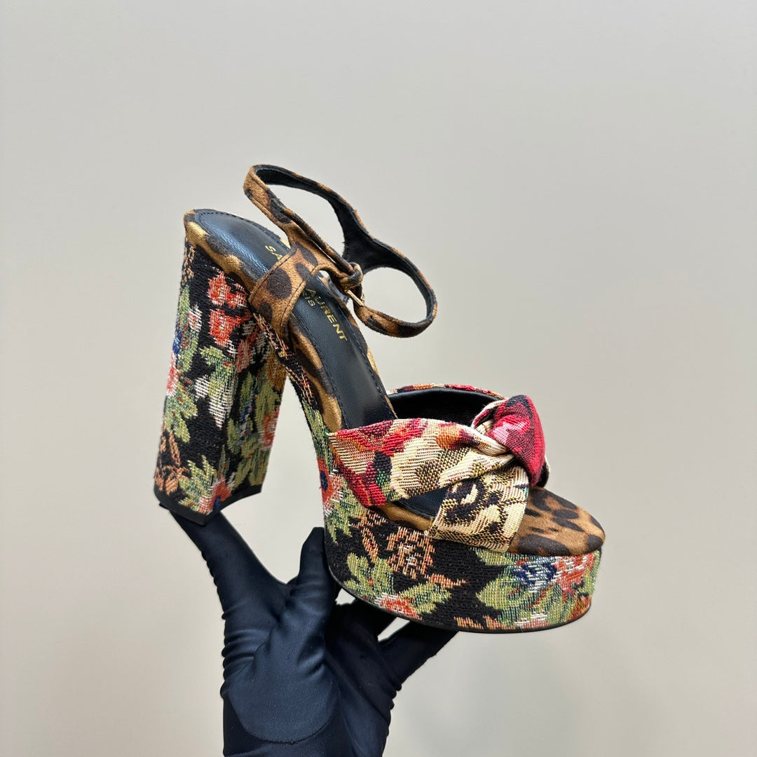 BIANCA PLATFORM SANDALS IN FLOWER PATTERN CANVAS