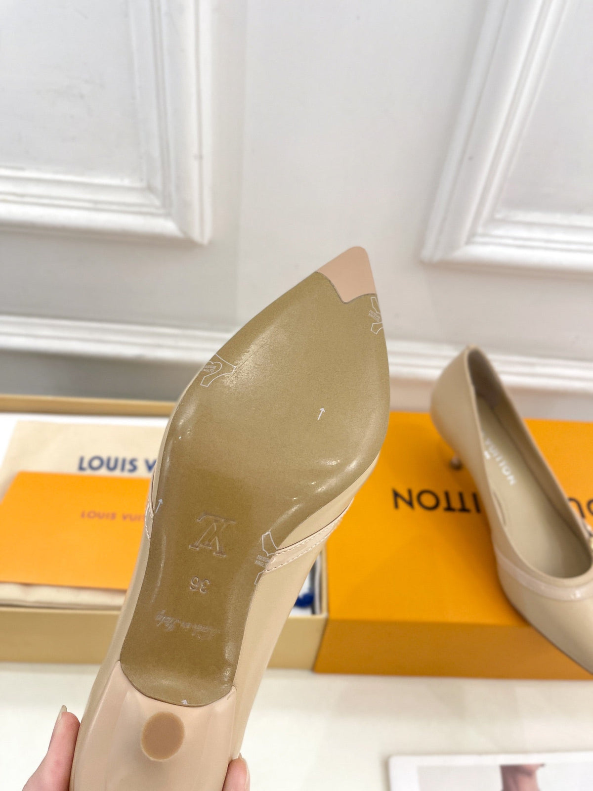 6AM HIGH PUMP 5 CM IN BISQUE BEIGE CALFSKIN