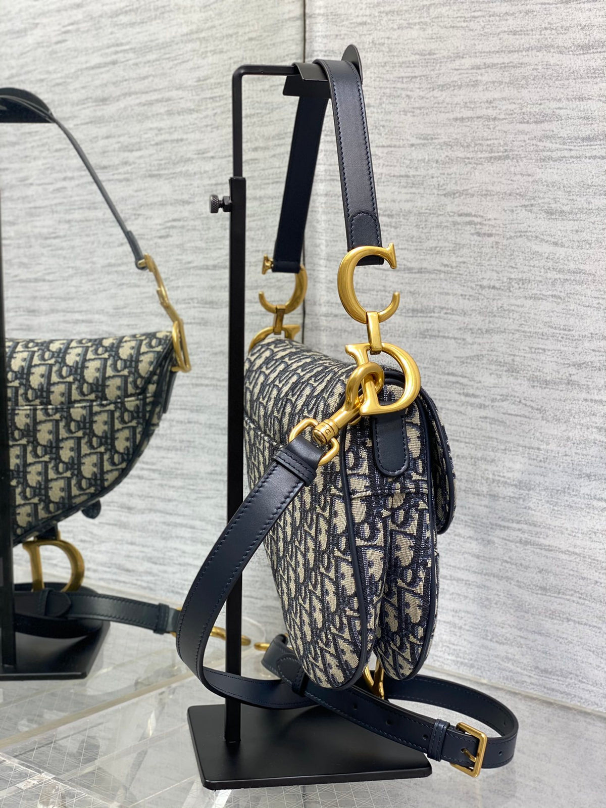 Dior Saddle Bag in blue Dior Oblique jacquard
