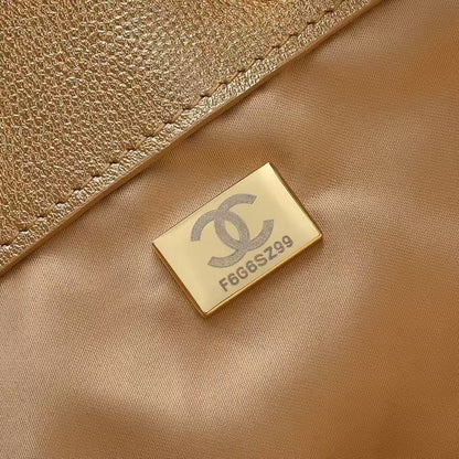 Chanel 25 Small Gold, Gold hardware