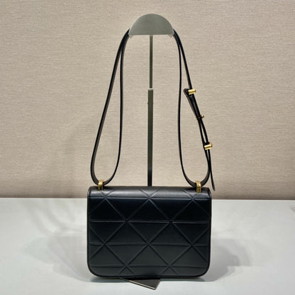 Prada Pattina in Pelle Calfskin Black