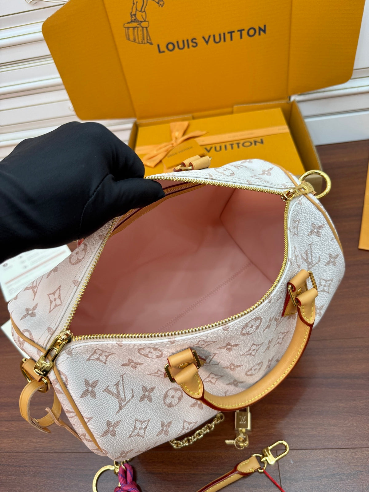 Louis Vuitton Speedy Soft 30 Lucky bag in Monogram Dune canvas