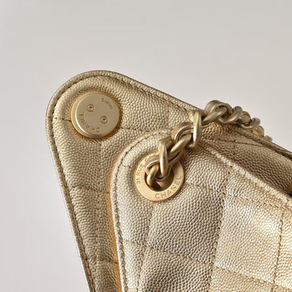 Chanel 25 Small Gold, Gold hardware