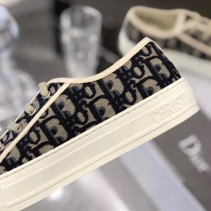 Walk’n’Dior Sneakers Oblique Embroidered