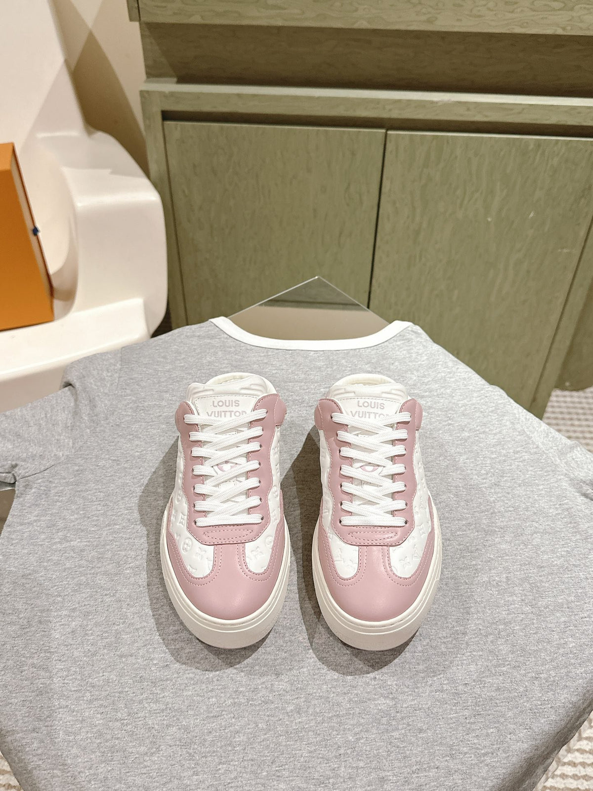 LV Women Pink White Leather Sneakers