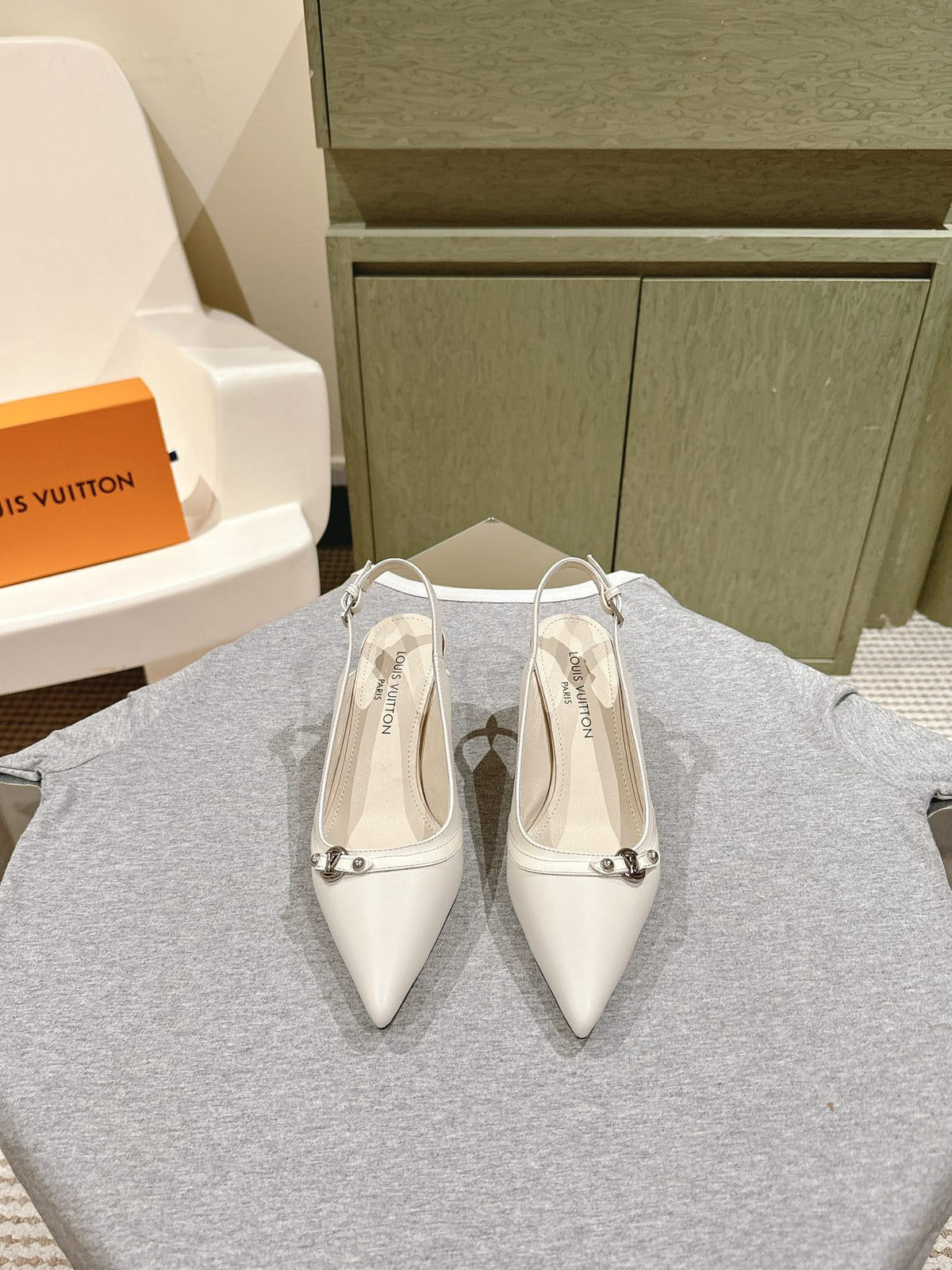 LV Women White Leather Pointed Slingback Heels