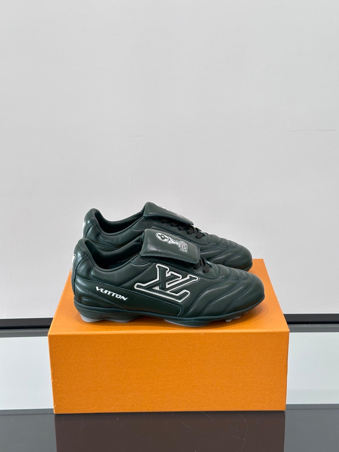 LV Men Black Leather Sneakers