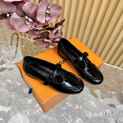 LV Women Black Patent Leather Loafers
