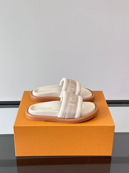 LV Men Beige Fabric Slides With Brown Sole
