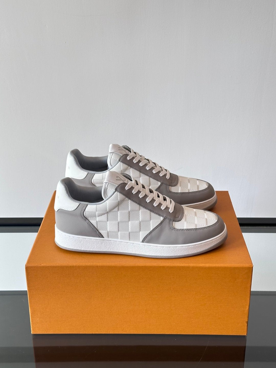 LV Men White And Gray Leather Sneakers