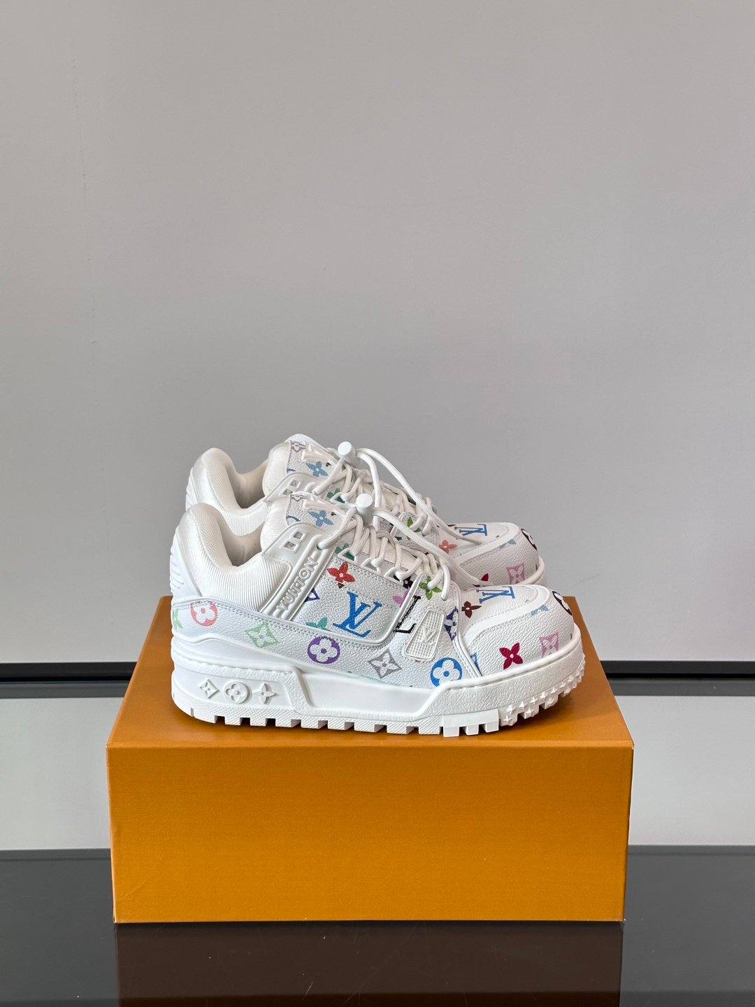 LV Men White Leather Multicolor Pattern Sneakers