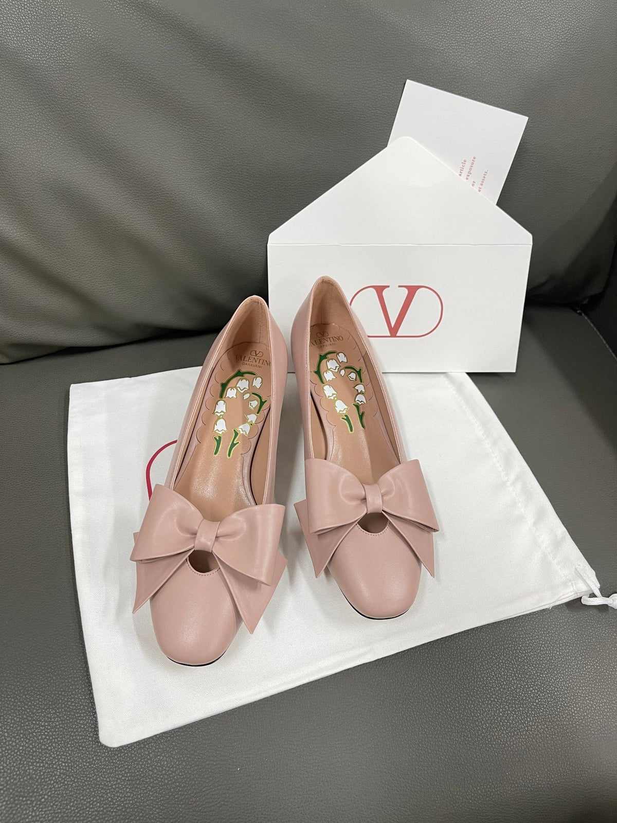 Valentino Women Pink Leather Bow Detail Flats