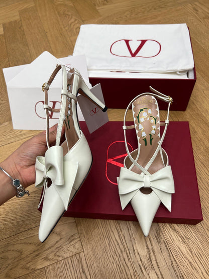Valentino Women White Leather Bow Accent Pumps