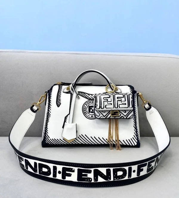 Fendi Leather Shoulder Bag White