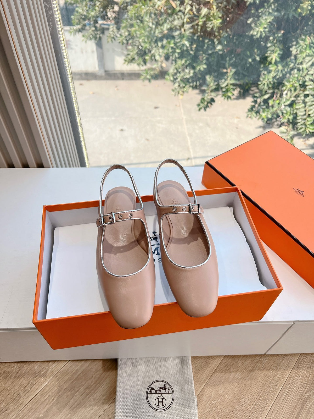 Hermes Women Beige Leather Mary Jane Flats