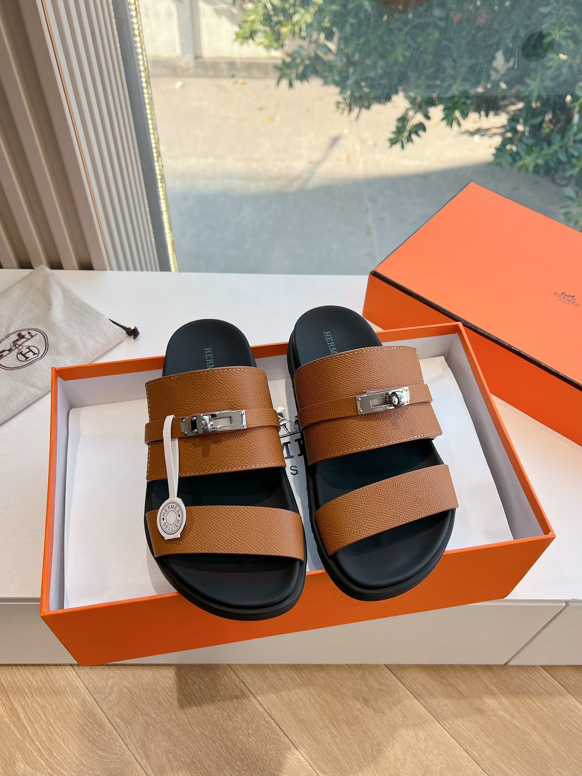 Hermes Women Brown Leather Straps Sandals