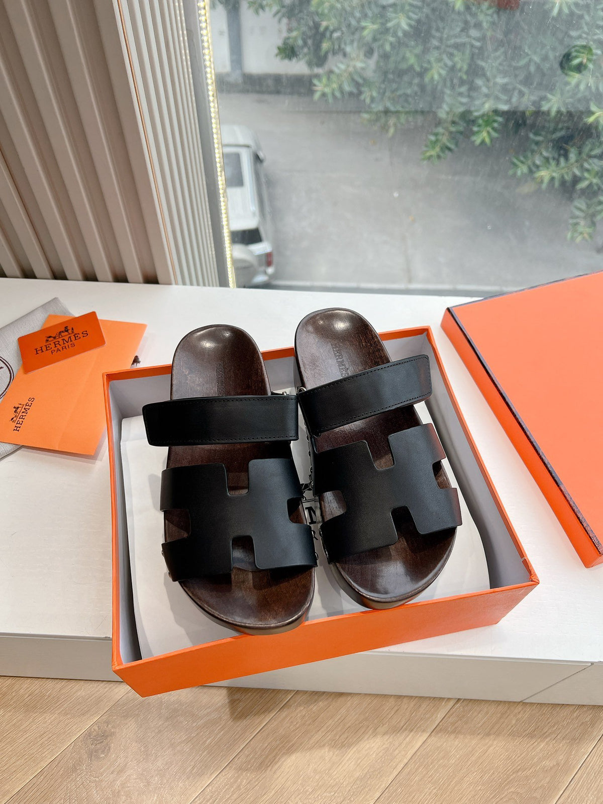 Hermes Women Black Leather Strap Sandals