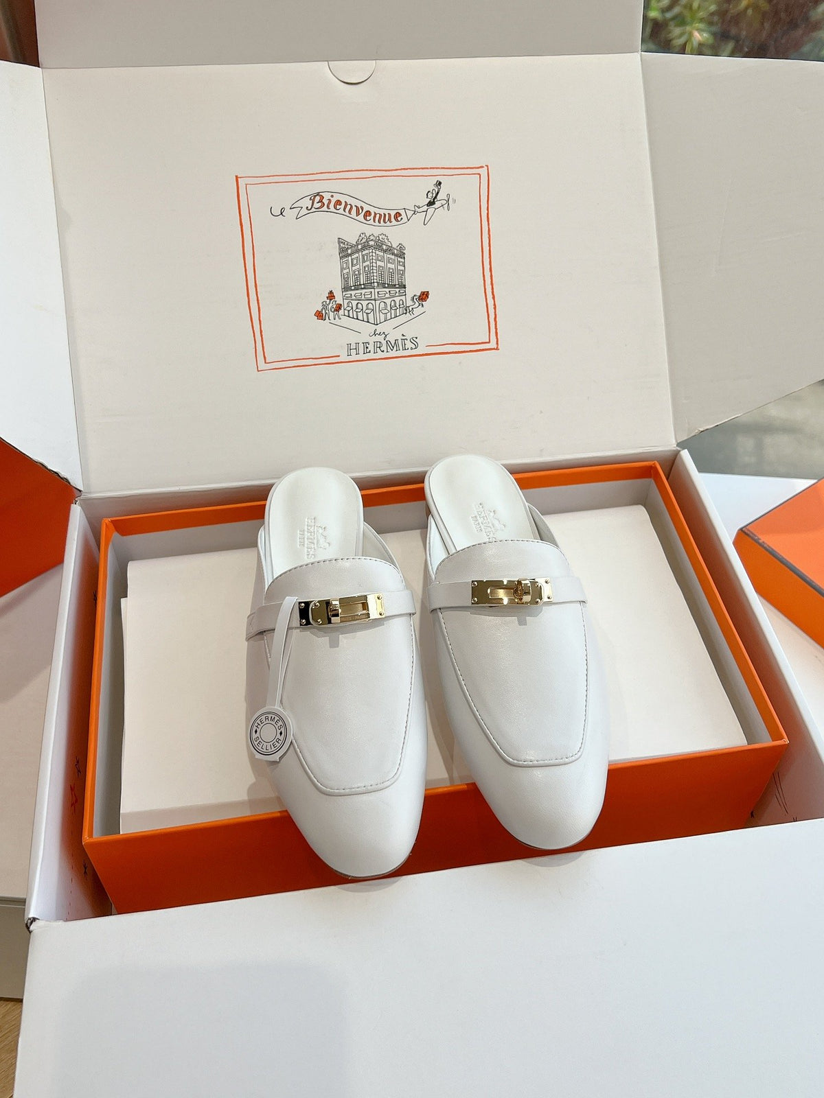 Hermes Women White Leather Mules