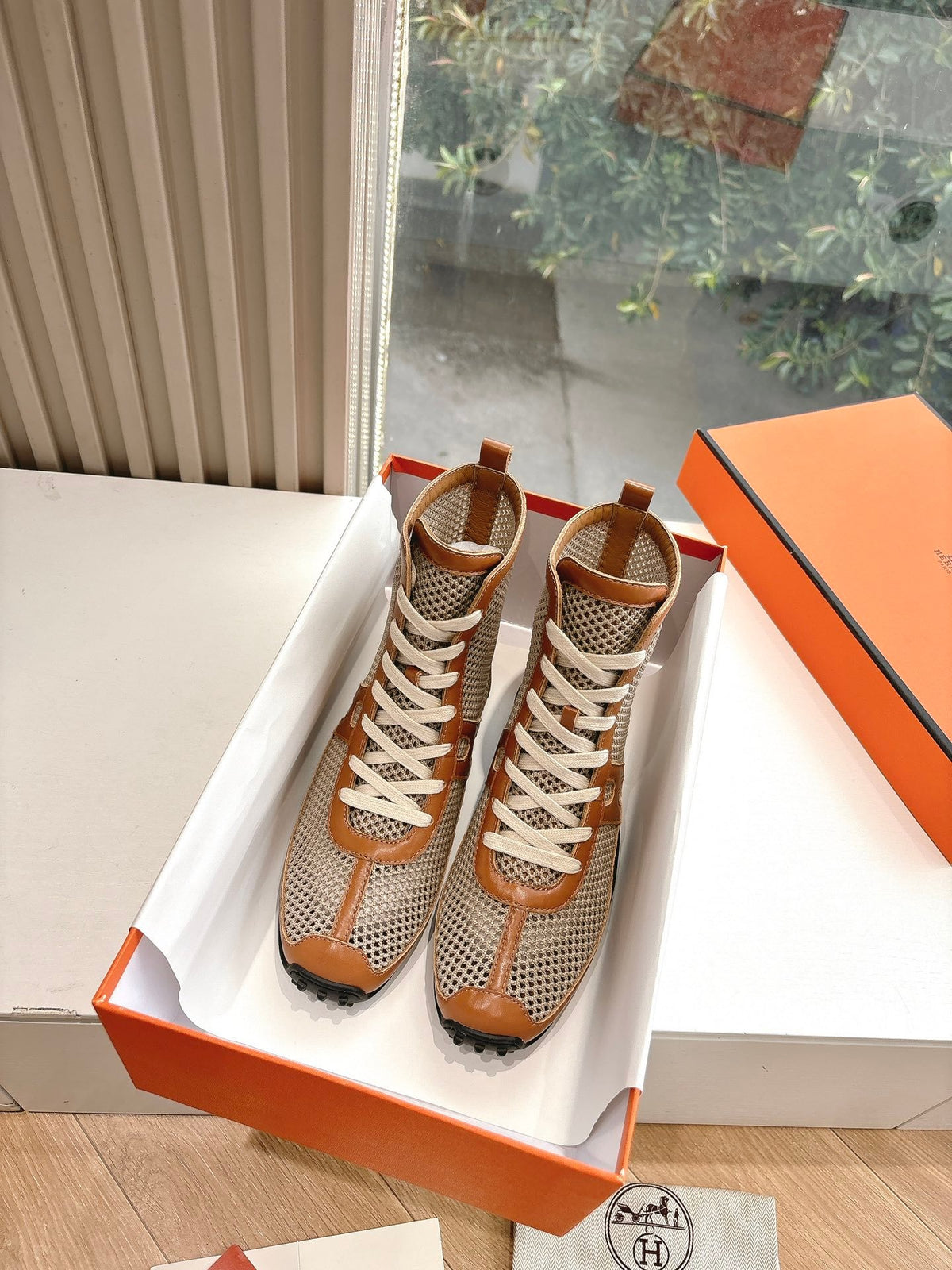 Hermes Women Beige Mesh And Brown Leather Sneakers