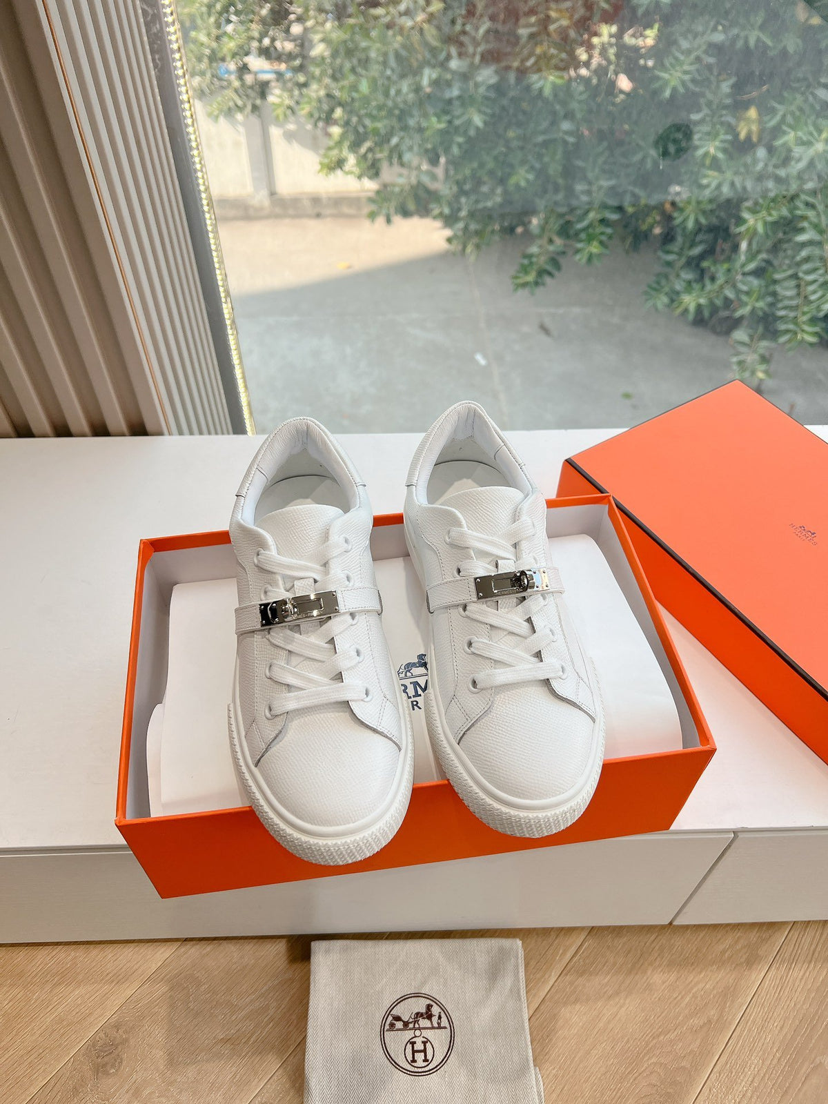 Hermes Women White Leather Sneakers