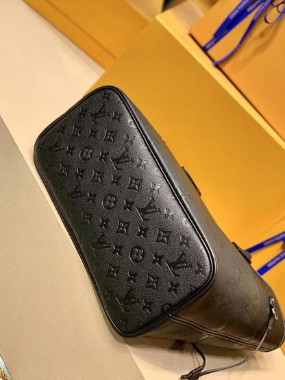 LV NEVERFULL MM 32 BLACK EMBOSSED COWHIDE LEATHER