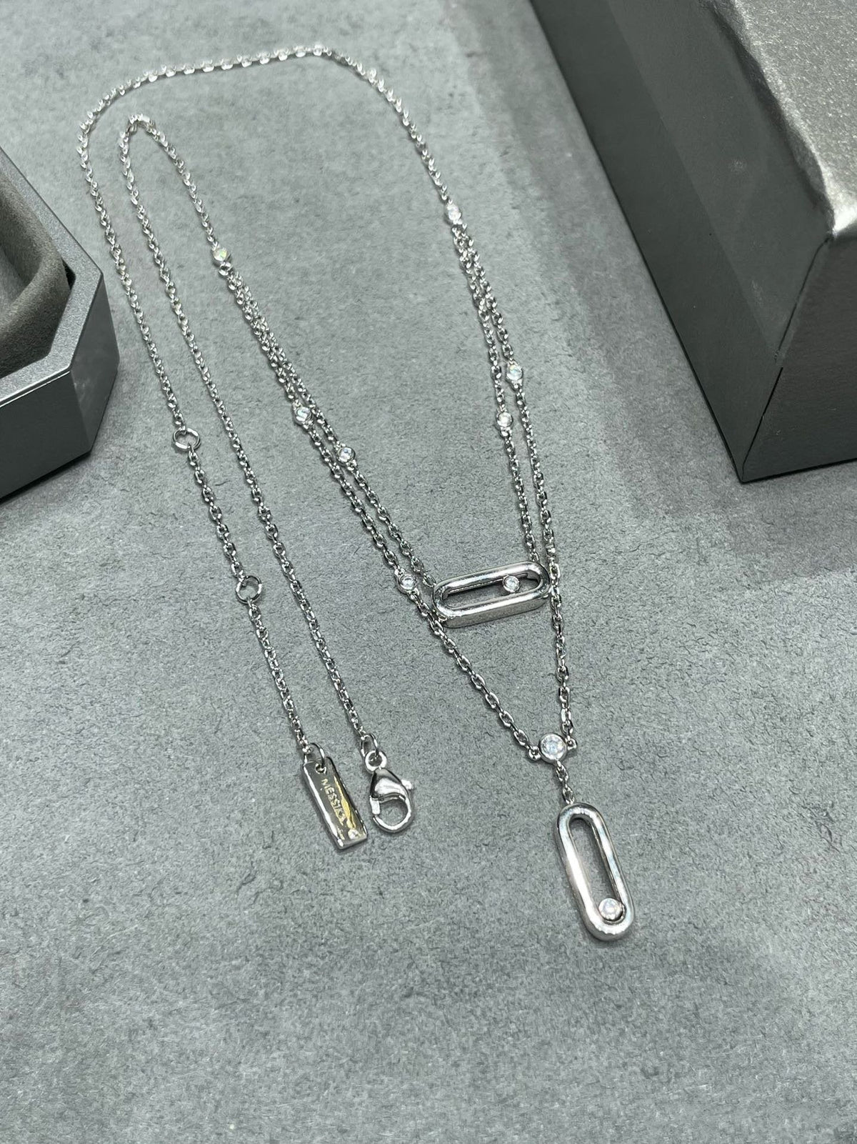 MOVE UNO 2 ROW DIAMOND NECKLACE