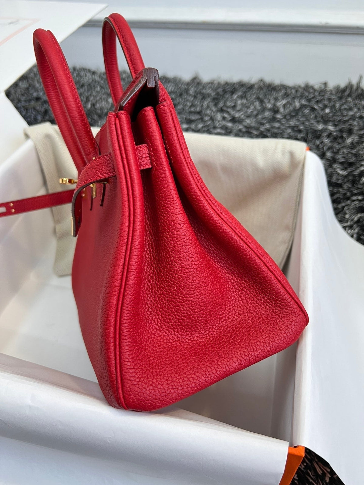 HN 25CM RED TOGO LEATHER GOLD HARDWARE